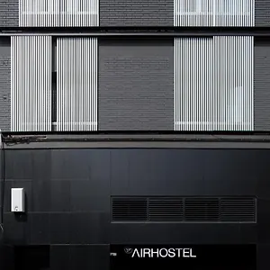 Hostel Airhostel Barcelona Airport 24h, El Prat de Llobregat